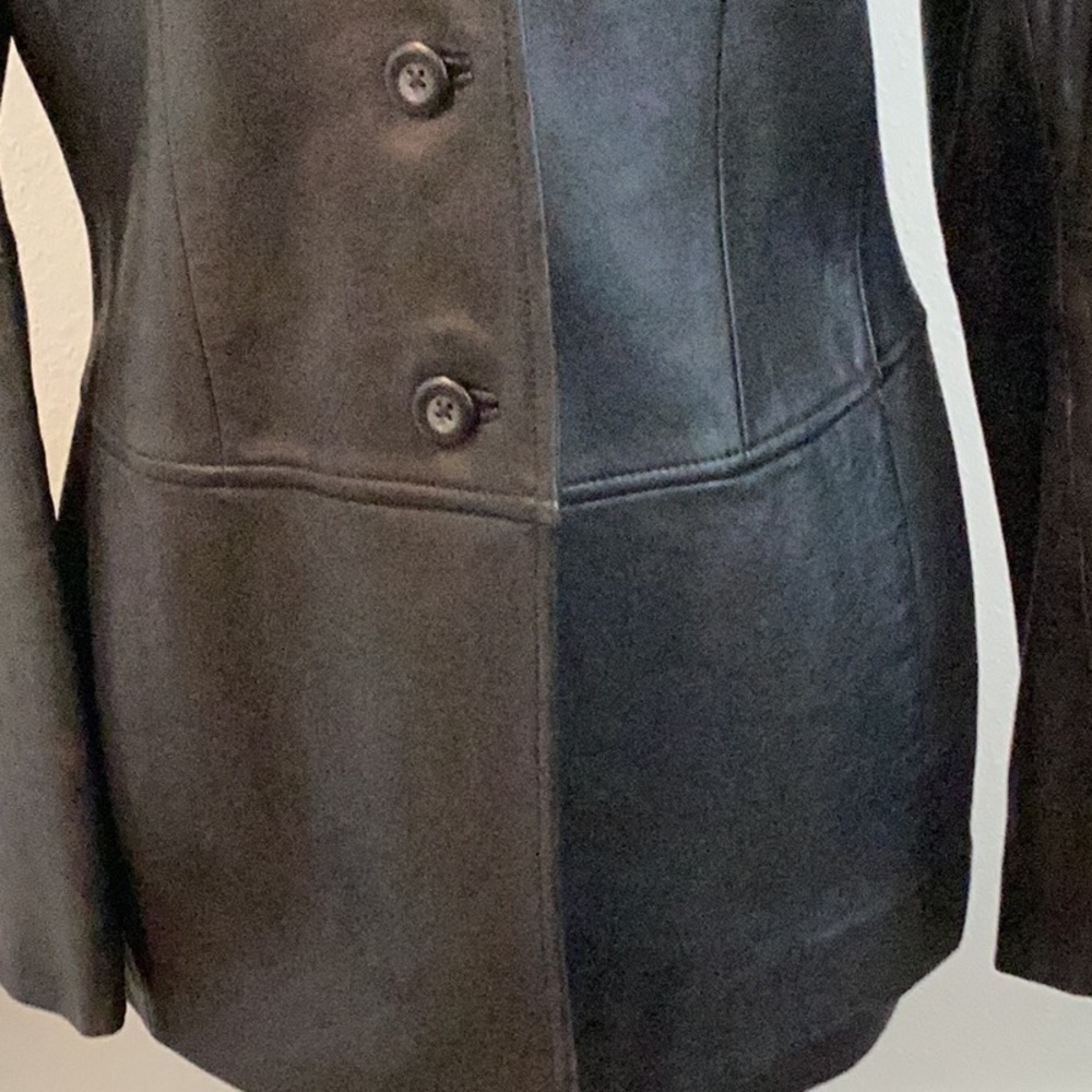 Black leather coat by Frenchi in size Large. Like new!! - Picture 3 of 5